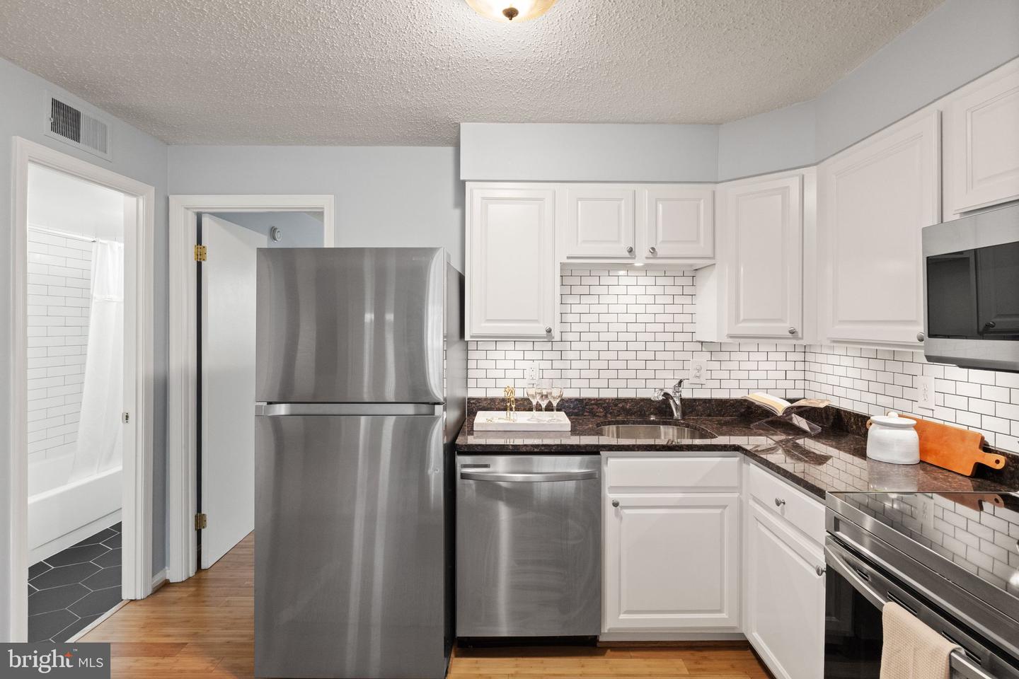 122 N BEDFORD ST #A, ARLINGTON, Virginia 22201, 1 Bedroom Bedrooms, ,1 BathroomBathrooms,Residential,For sale,122 N BEDFORD ST #A,VAAR2057660 MLS # VAAR2057660