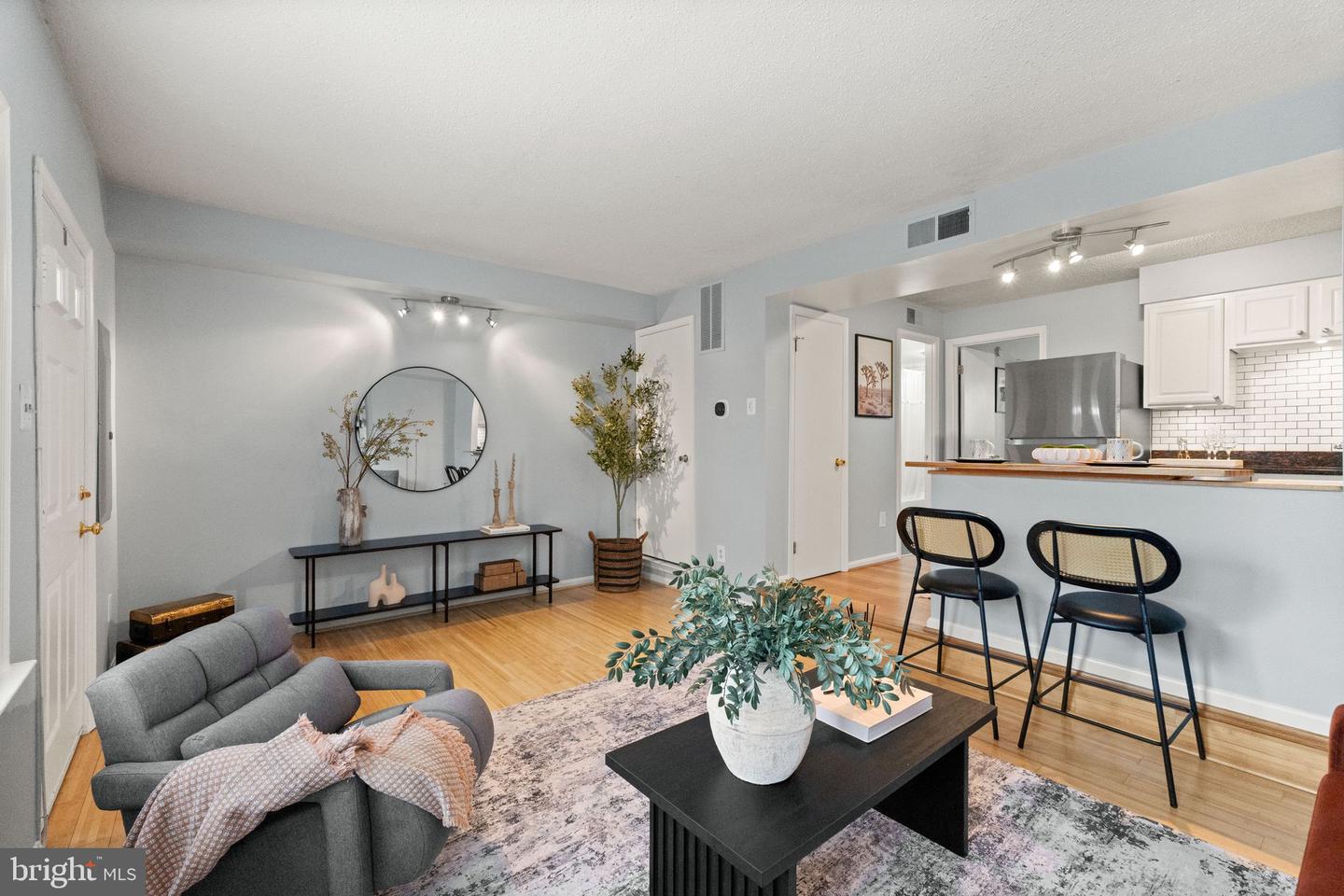 122 N BEDFORD ST #A, ARLINGTON, Virginia 22201, 1 Bedroom Bedrooms, ,1 BathroomBathrooms,Residential,For sale,122 N BEDFORD ST #A,VAAR2057660 MLS # VAAR2057660