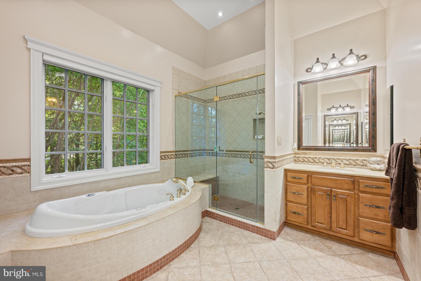 601 UTTERBACK STORE RD, GREAT FALLS, Virginia 22066, 5 Bedrooms Bedrooms, ,5 BathroomsBathrooms,Residential,For sale,601 UTTERBACK STORE RD,VAFX2241716 MLS # VAFX2241716