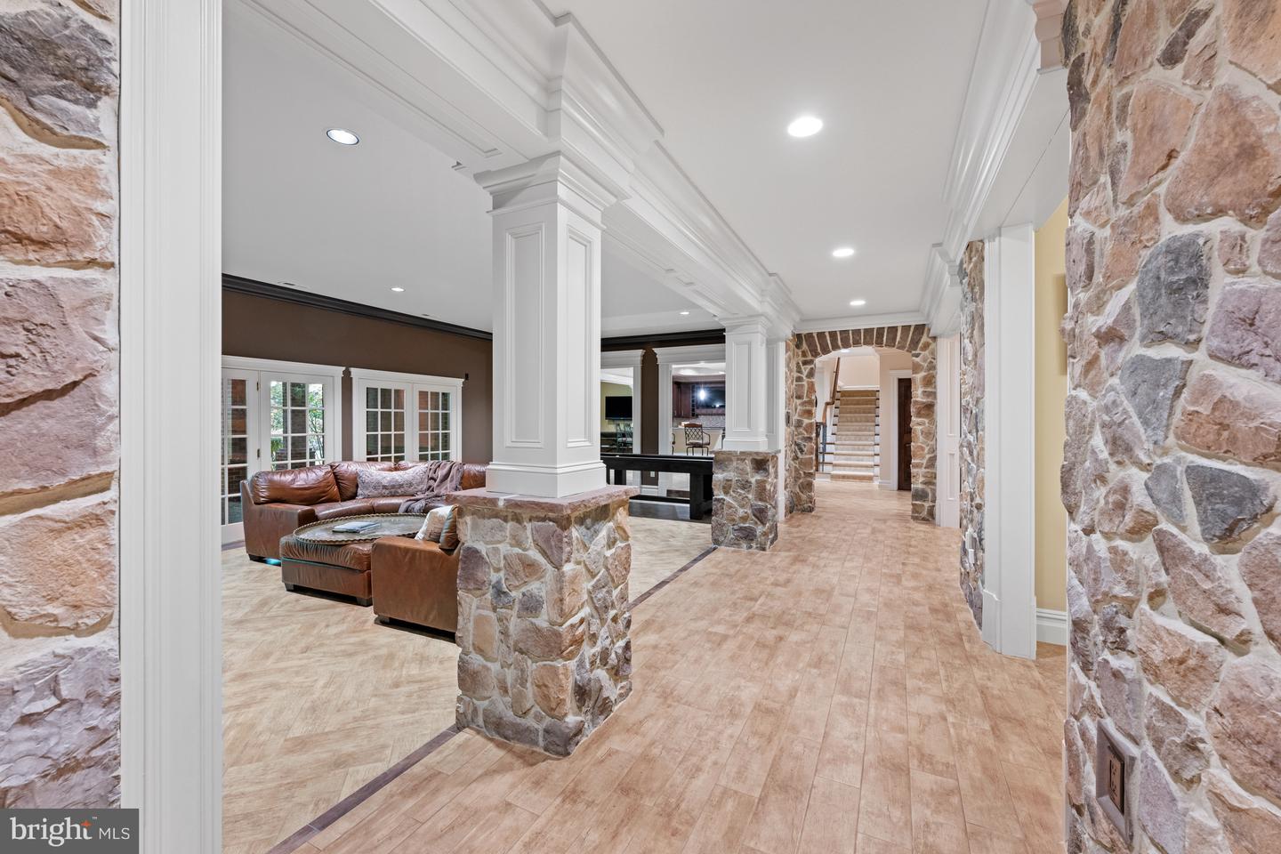 601 UTTERBACK STORE RD, GREAT FALLS, Virginia 22066, 5 Bedrooms Bedrooms, ,5 BathroomsBathrooms,Residential,For sale,601 UTTERBACK STORE RD,VAFX2241716 MLS # VAFX2241716