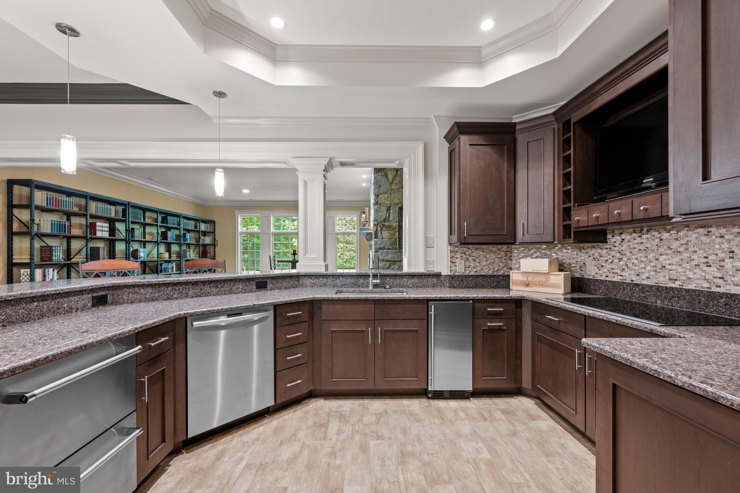 601 UTTERBACK STORE RD, GREAT FALLS, Virginia 22066, 5 Bedrooms Bedrooms, ,5 BathroomsBathrooms,Residential,For sale,601 UTTERBACK STORE RD,VAFX2241716 MLS # VAFX2241716