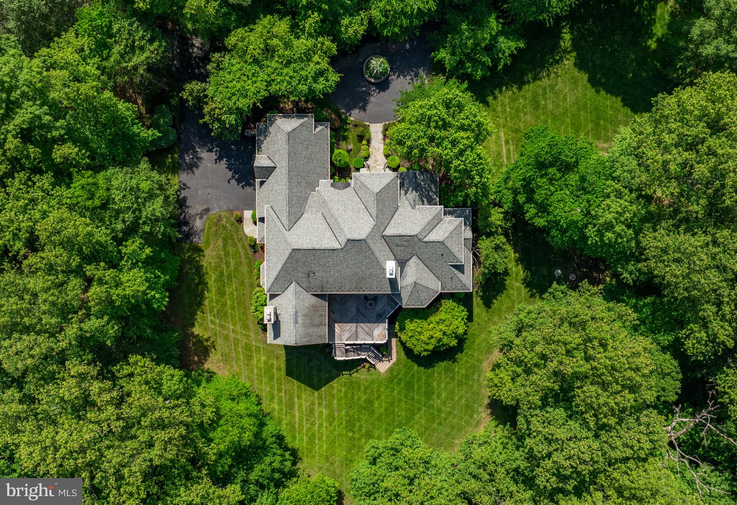 601 UTTERBACK STORE RD, GREAT FALLS, Virginia 22066, 5 Bedrooms Bedrooms, ,5 BathroomsBathrooms,Residential,For sale,601 UTTERBACK STORE RD,VAFX2241716 MLS # VAFX2241716