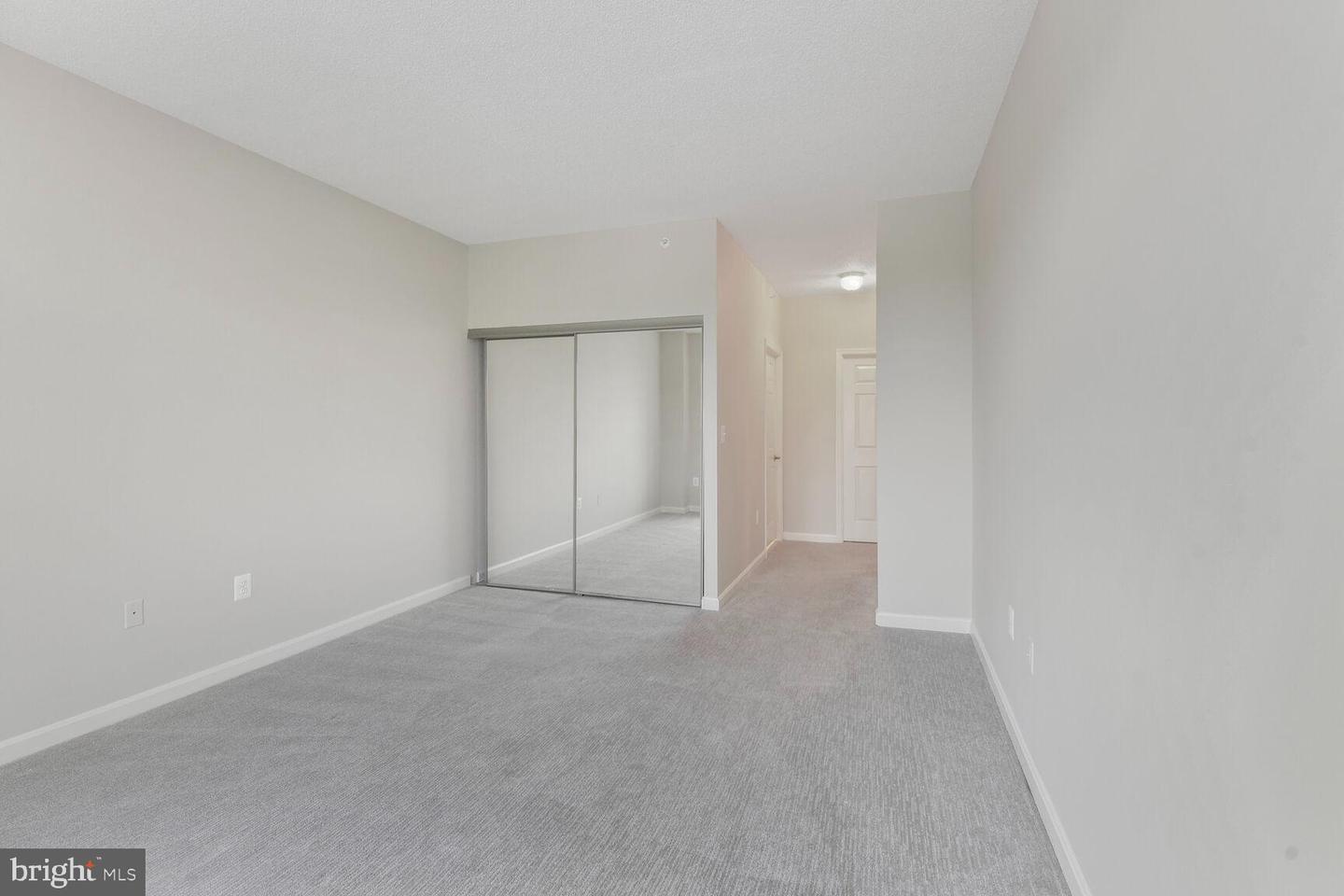 19375 CYPRESS RIDGE TER #212, LEESBURG, Virginia 20176, 3 Bedrooms Bedrooms, 8 Rooms Rooms,2 BathroomsBathrooms,Residential,For sale,19375 CYPRESS RIDGE TER #212,VALO2097230 MLS # VALO2097230