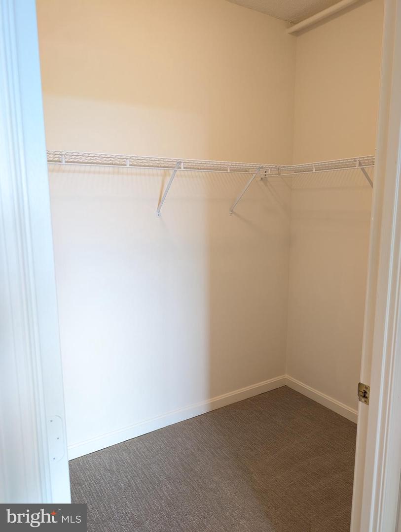 19375 CYPRESS RIDGE TER #212, LEESBURG, Virginia 20176, 3 Bedrooms Bedrooms, 8 Rooms Rooms,2 BathroomsBathrooms,Residential,For sale,19375 CYPRESS RIDGE TER #212,VALO2097230 MLS # VALO2097230