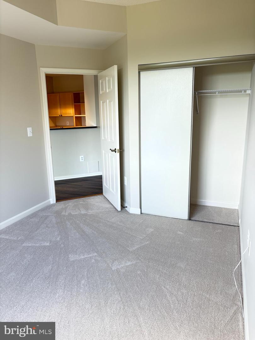19375 CYPRESS RIDGE TER #212, LEESBURG, Virginia 20176, 3 Bedrooms Bedrooms, 8 Rooms Rooms,2 BathroomsBathrooms,Residential,For sale,19375 CYPRESS RIDGE TER #212,VALO2097230 MLS # VALO2097230