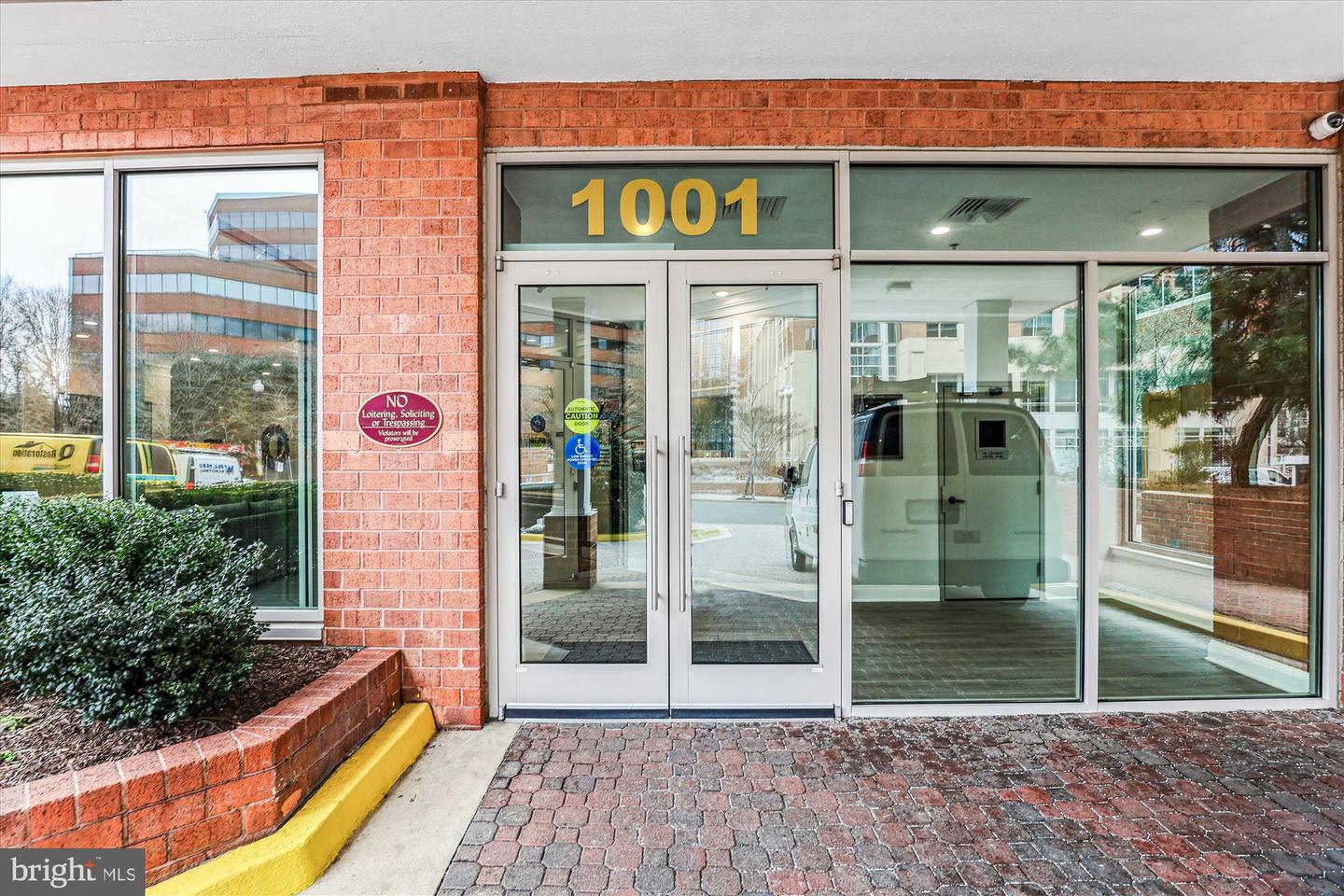 1001 N VERMONT ST #812, ARLINGTON, Virginia 22201, 1 Bedroom Bedrooms, ,1 BathroomBathrooms,Residential,For sale,1001 N VERMONT ST #812,VAAR2057842 MLS # VAAR2057842