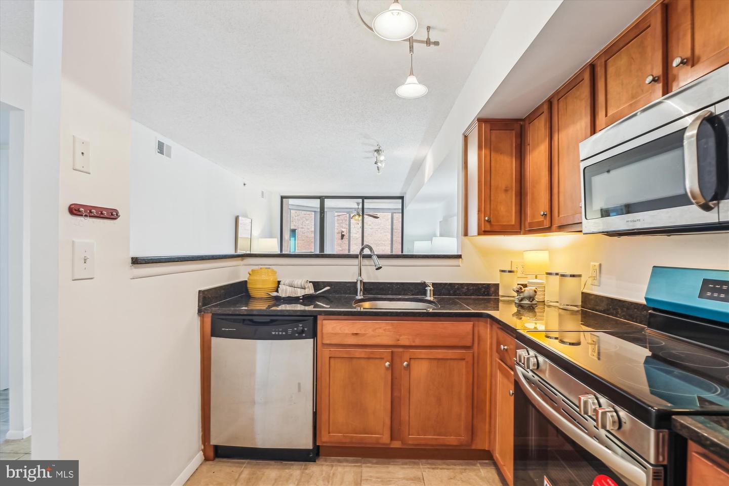 1001 N VERMONT ST #812, ARLINGTON, Virginia 22201, 1 Bedroom Bedrooms, ,1 BathroomBathrooms,Residential,For sale,1001 N VERMONT ST #812,VAAR2057842 MLS # VAAR2057842