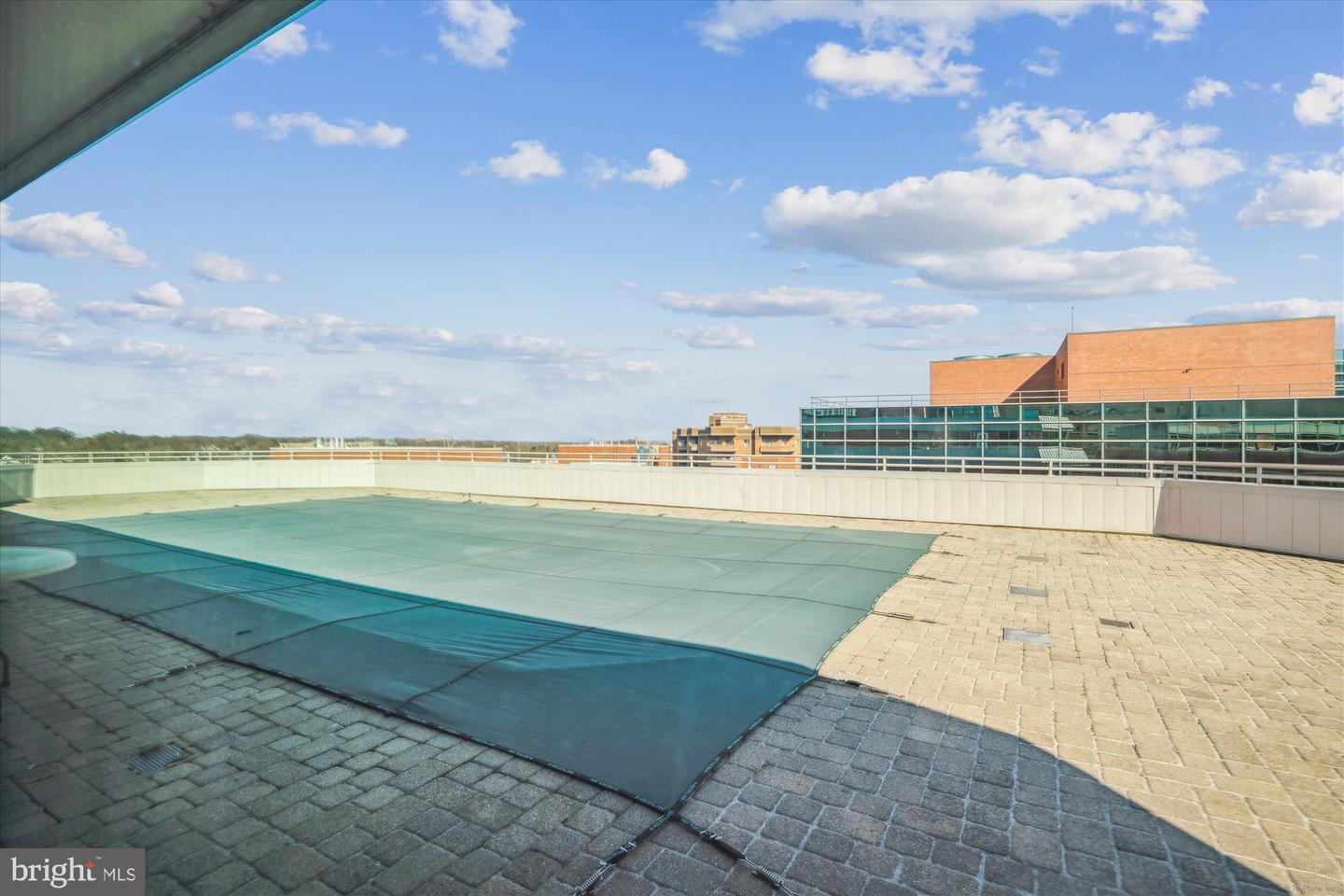 1001 N VERMONT ST #812, ARLINGTON, Virginia 22201, 1 Bedroom Bedrooms, ,1 BathroomBathrooms,Residential,For sale,1001 N VERMONT ST #812,VAAR2057842 MLS # VAAR2057842
