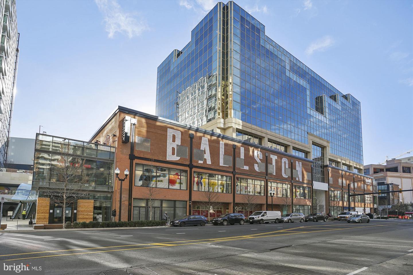 1001 N VERMONT ST #812, ARLINGTON, Virginia 22201, 1 Bedroom Bedrooms, ,1 BathroomBathrooms,Residential,For sale,1001 N VERMONT ST #812,VAAR2057842 MLS # VAAR2057842