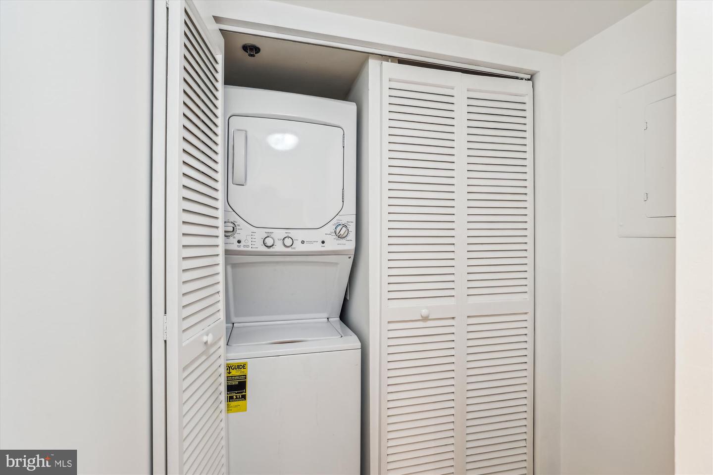 1001 N VERMONT ST #812, ARLINGTON, Virginia 22201, 1 Bedroom Bedrooms, ,1 BathroomBathrooms,Residential,For sale,1001 N VERMONT ST #812,VAAR2057842 MLS # VAAR2057842