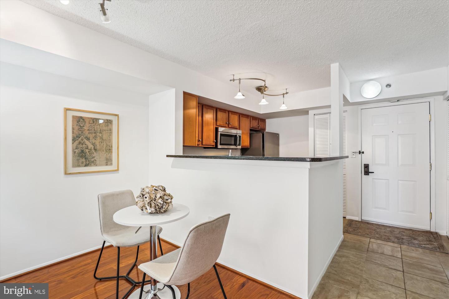 1001 N VERMONT ST #812, ARLINGTON, Virginia 22201, 1 Bedroom Bedrooms, ,1 BathroomBathrooms,Residential,For sale,1001 N VERMONT ST #812,VAAR2057842 MLS # VAAR2057842