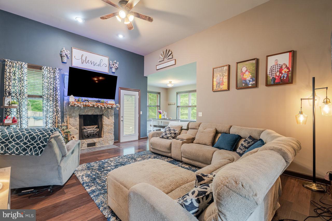 140 BACK RD, SHENANDOAH, Virginia 22849, 3 Bedrooms Bedrooms, ,2 BathroomsBathrooms,Residential,For sale,140 BACK RD,VAPA2004922 MLS # VAPA2004922
