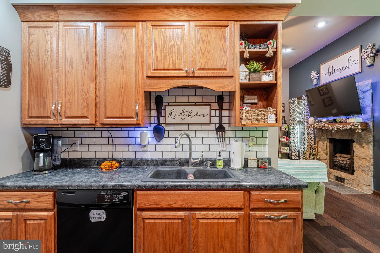 140 BACK RD, SHENANDOAH, Virginia 22849, 3 Bedrooms Bedrooms, ,2 BathroomsBathrooms,Residential,For sale,140 BACK RD,VAPA2004922 MLS # VAPA2004922