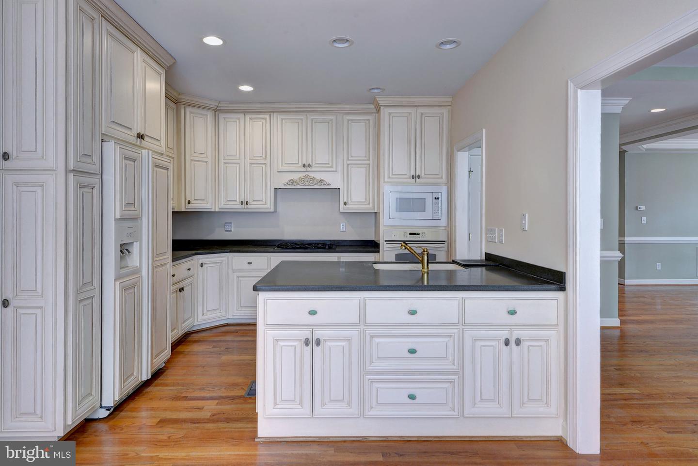 3609 BRADINTON, WILLIAMSBURG, Virginia 23188, 4 Bedrooms Bedrooms, 8 Rooms Rooms,3 BathroomsBathrooms,Residential,For sale,3609 BRADINTON,VAJC2000454 MLS # VAJC2000454