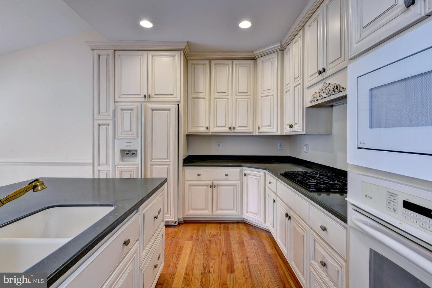 3609 BRADINTON, WILLIAMSBURG, Virginia 23188, 4 Bedrooms Bedrooms, 8 Rooms Rooms,3 BathroomsBathrooms,Residential,For sale,3609 BRADINTON,VAJC2000454 MLS # VAJC2000454