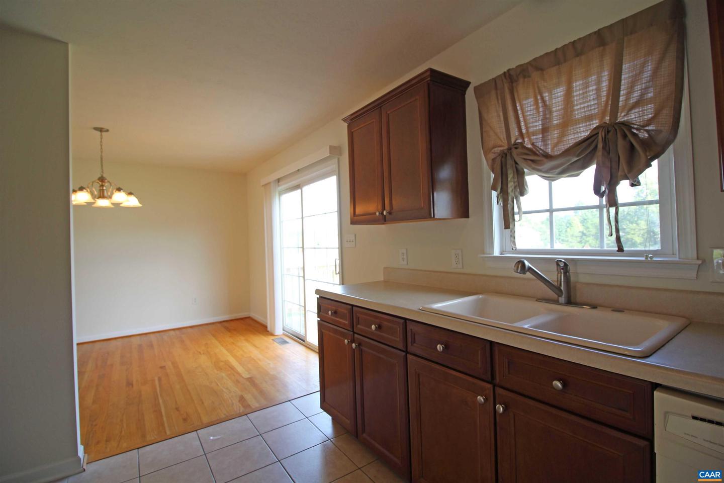 10 LADY SLIPPER DR, WAYNESBORO, Virginia 22980, 4 Bedrooms Bedrooms, ,2 BathroomsBathrooms,Residential,For sale,10 LADY SLIPPER DR,664722 MLS # 664722