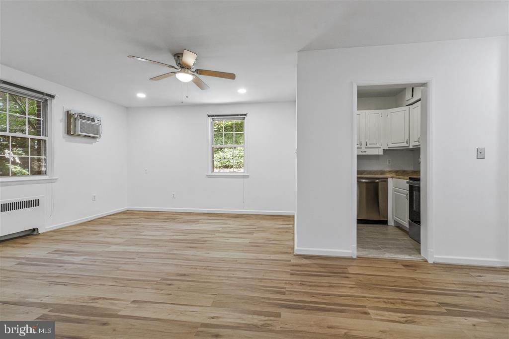 4027 BENTON ST NW #101, WASHINGTON, District Of Columbia 20007, ,1 BathroomBathrooms,Residential,For sale,4027 BENTON ST NW #101,DCDC2201638 MLS # DCDC2201638