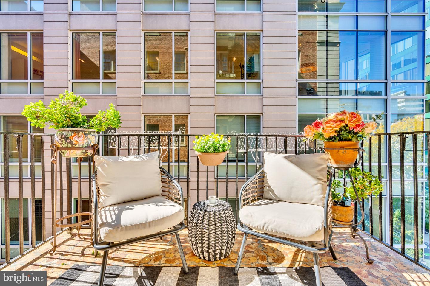 1026 16TH ST NW #505, WASHINGTON, District Of Columbia 20036, 1 Bedroom Bedrooms, ,1 BathroomBathrooms,Residential,For sale,1026 16TH ST NW #505,DCDC2201650 MLS # DCDC2201650