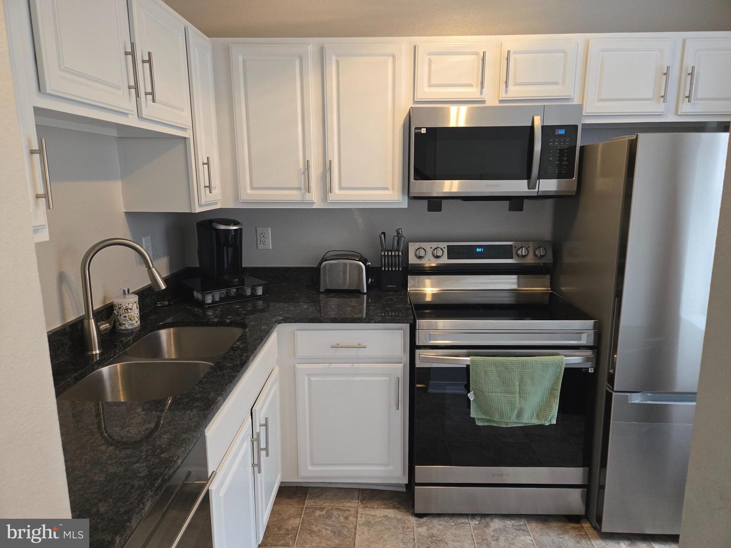 3510 E RICHMOND RD #U5, RICHMOND, Virginia 23223, 2 Bedrooms Bedrooms, 5 Rooms Rooms,1 BathroomBathrooms,Residential,For sale,3510 E RICHMOND RD #U5,VARC2000676 MLS # VARC2000676
