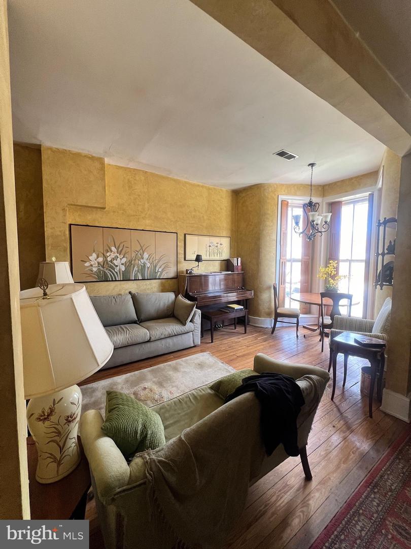 2008 17TH ST NW, WASHINGTON, District Of Columbia 20009, 4 Bedrooms Bedrooms, ,3 BathroomsBathrooms,Residential,For sale,2008 17TH ST NW,DCDC2201686 MLS # DCDC2201686