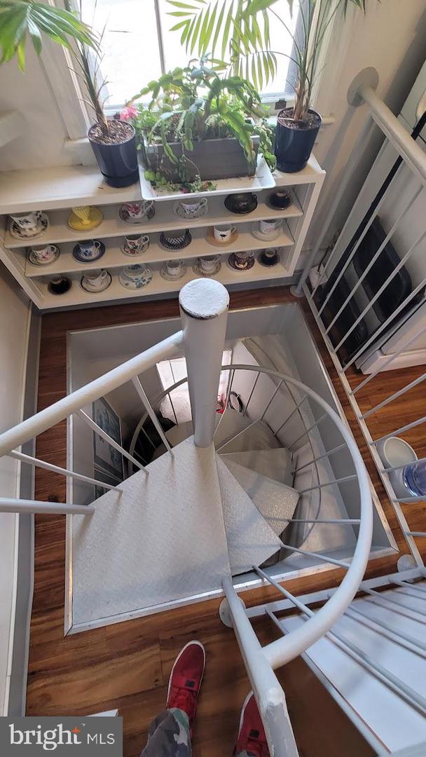 2008 17TH ST NW, WASHINGTON, District Of Columbia 20009, 4 Bedrooms Bedrooms, ,3 BathroomsBathrooms,Residential,For sale,2008 17TH ST NW,DCDC2201686 MLS # DCDC2201686