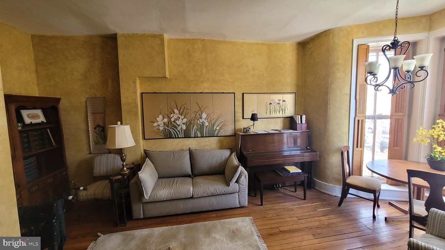 2008 17TH ST NW, WASHINGTON, District Of Columbia 20009, 4 Bedrooms Bedrooms, ,3 BathroomsBathrooms,Residential,For sale,2008 17TH ST NW,DCDC2201686 MLS # DCDC2201686