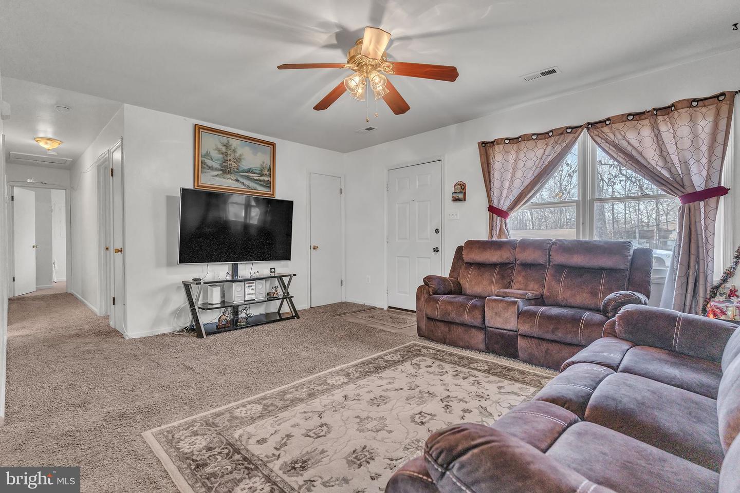 9 BREEZY HILL DR, STAFFORD, Virginia 22556, 3 Bedrooms Bedrooms, ,1 BathroomBathrooms,Residential,For sale,9 BREEZY HILL DR,VAST2039038 MLS # VAST2039038