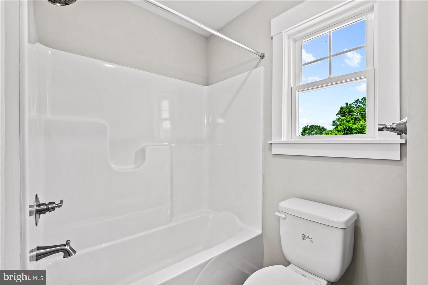 136 OSWALD LANE, DUNNSVILLE, Virginia 22454, 3 Bedrooms Bedrooms, ,2 BathroomsBathrooms,Residential,For sale,136 OSWALD LANE,VAES2000886 MLS # VAES2000886
