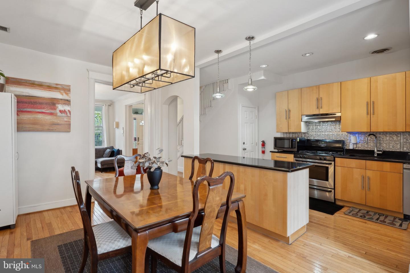 1029 G ST NE, WASHINGTON, District Of Columbia 20002, 4 Bedrooms Bedrooms, ,2 BathroomsBathrooms,Residential,For sale,1029 G ST NE,DCDC2185070 MLS # DCDC2185070