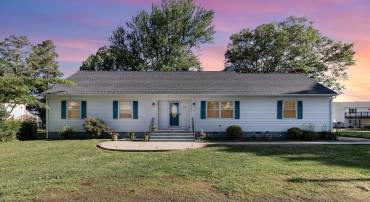 303 THACKARY ST, COLONIAL BEACH, Virginia 22443, 4 Bedrooms Bedrooms, ,2 BathroomsBathrooms,Residential,For sale,303 THACKARY ST,VAWE2008320 MLS # VAWE2008320