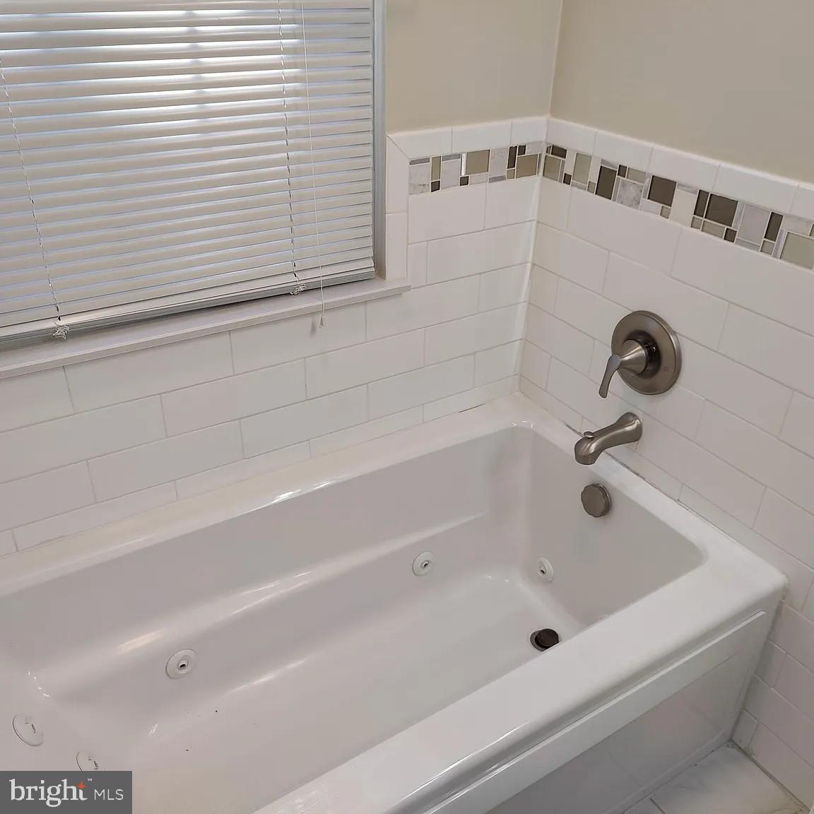 45610 IRON HORSE TER, STERLING, Virginia 20166, 3 Bedrooms Bedrooms, 3 Rooms Rooms,2 BathroomsBathrooms,Residential,For sale,45610 IRON HORSE TER,VALO2090112 MLS # VALO2090112