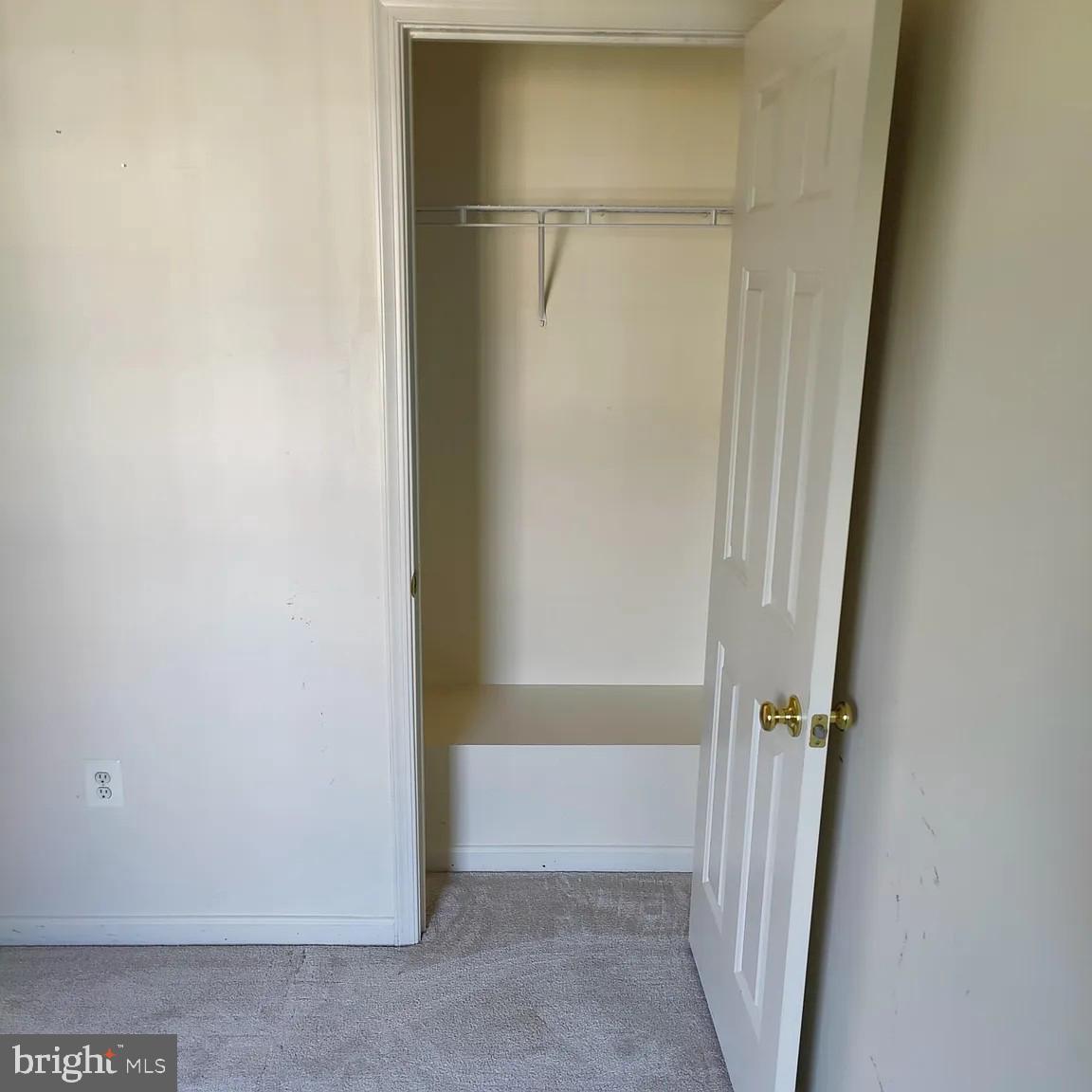 45610 IRON HORSE TER, STERLING, Virginia 20166, 3 Bedrooms Bedrooms, 3 Rooms Rooms,2 BathroomsBathrooms,Residential,For sale,45610 IRON HORSE TER,VALO2090112 MLS # VALO2090112
