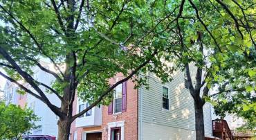 45610 IRON HORSE TER, STERLING, Virginia 20166, 3 Bedrooms Bedrooms, 3 Rooms Rooms,2 BathroomsBathrooms,Residential,For sale,45610 IRON HORSE TER,VALO2090112 MLS # VALO2090112