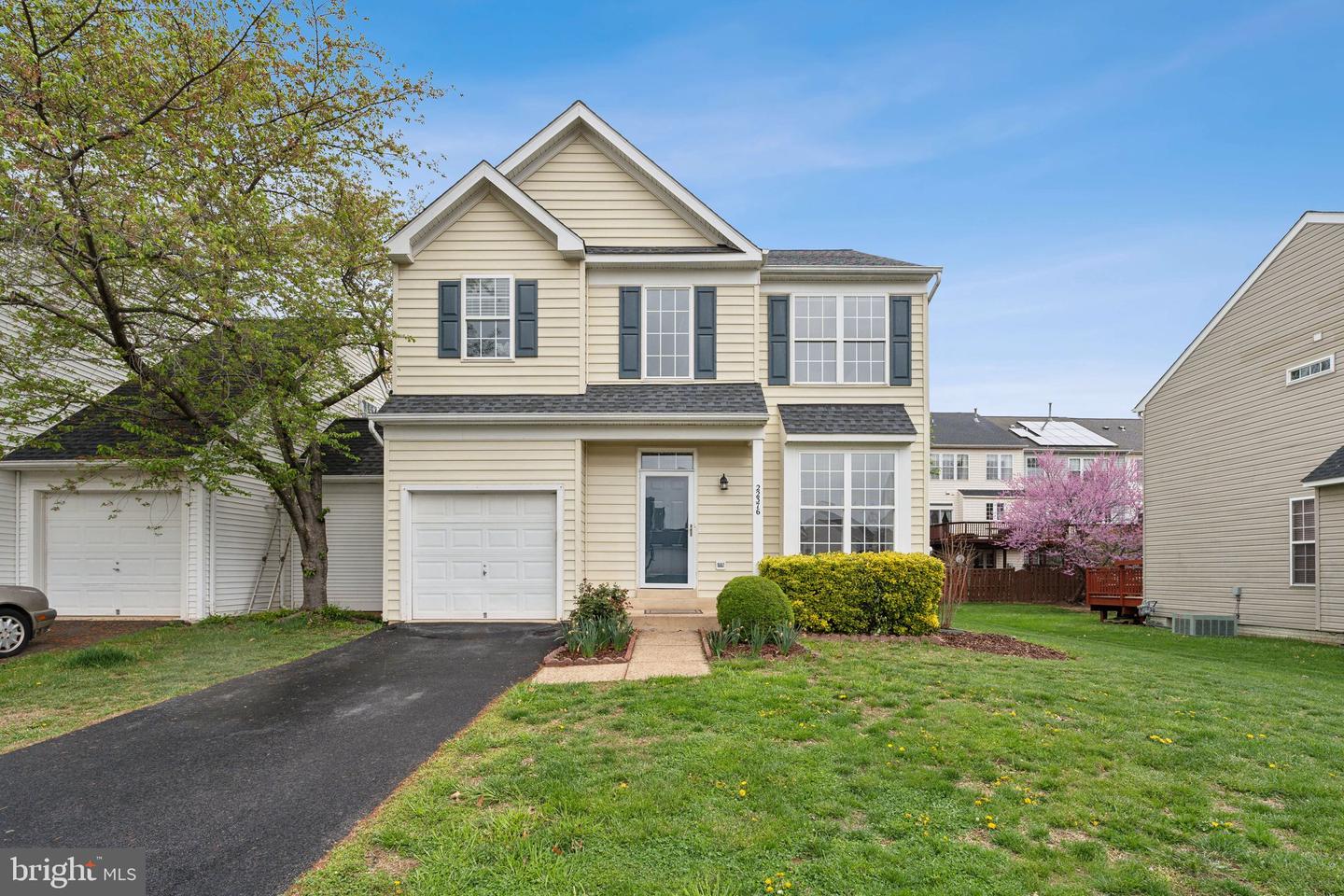 22376 MAISON CARREE SQ, ASHBURN, Virginia 20148, 3 Bedrooms Bedrooms, ,3 BathroomsBathrooms,Residential,For sale,22376 MAISON CARREE SQ,VALO2091420 MLS # VALO2091420