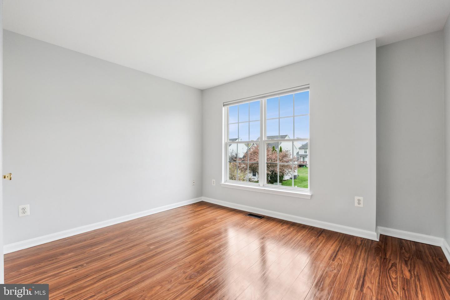 22376 MAISON CARREE SQ, ASHBURN, Virginia 20148, 3 Bedrooms Bedrooms, ,3 BathroomsBathrooms,Residential,For sale,22376 MAISON CARREE SQ,VALO2091420 MLS # VALO2091420