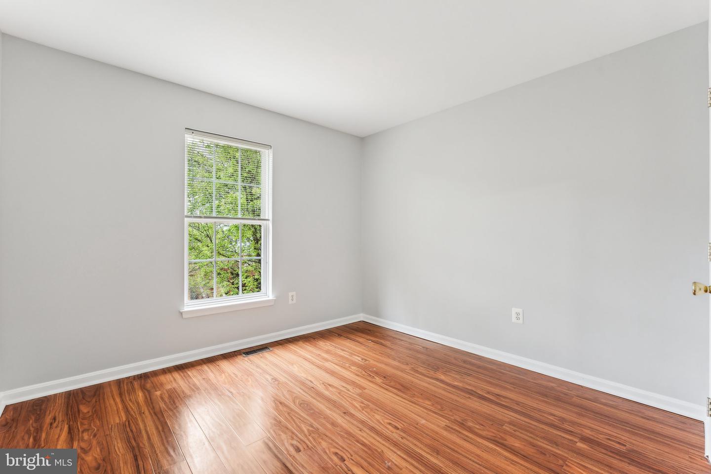 22376 MAISON CARREE SQ, ASHBURN, Virginia 20148, 3 Bedrooms Bedrooms, ,3 BathroomsBathrooms,Residential,For sale,22376 MAISON CARREE SQ,VALO2091420 MLS # VALO2091420