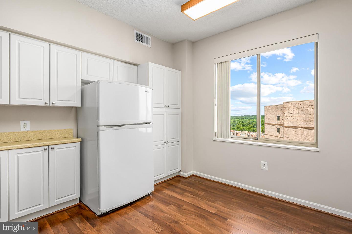19375 CYPRESS RIDGE TER #906, LEESBURG, Virginia 20176, 2 Bedrooms Bedrooms, ,2 BathroomsBathrooms,Residential,For sale,19375 CYPRESS RIDGE TER #906,VALO2091756 MLS # VALO2091756
