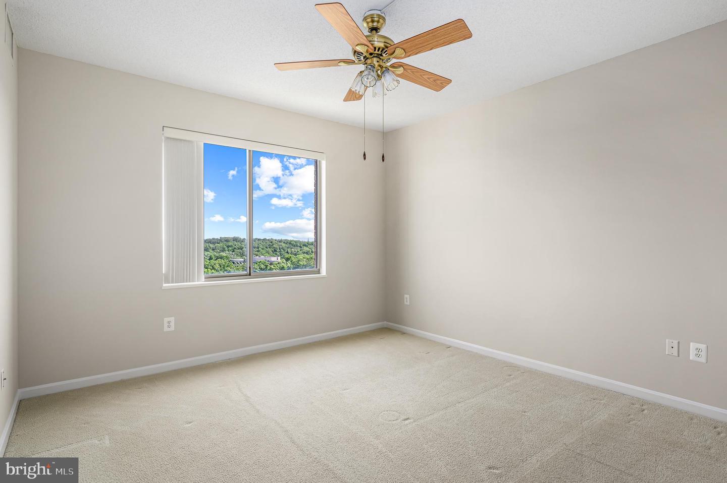 19375 CYPRESS RIDGE TER #906, LEESBURG, Virginia 20176, 2 Bedrooms Bedrooms, ,2 BathroomsBathrooms,Residential,For sale,19375 CYPRESS RIDGE TER #906,VALO2091756 MLS # VALO2091756