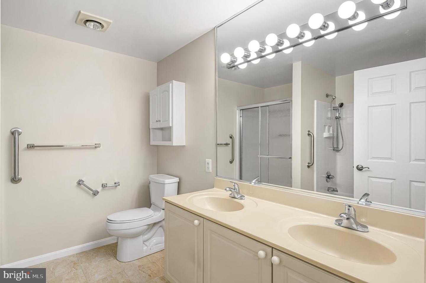 19375 CYPRESS RIDGE TER #906, LEESBURG, Virginia 20176, 2 Bedrooms Bedrooms, ,2 BathroomsBathrooms,Residential,For sale,19375 CYPRESS RIDGE TER #906,VALO2091756 MLS # VALO2091756