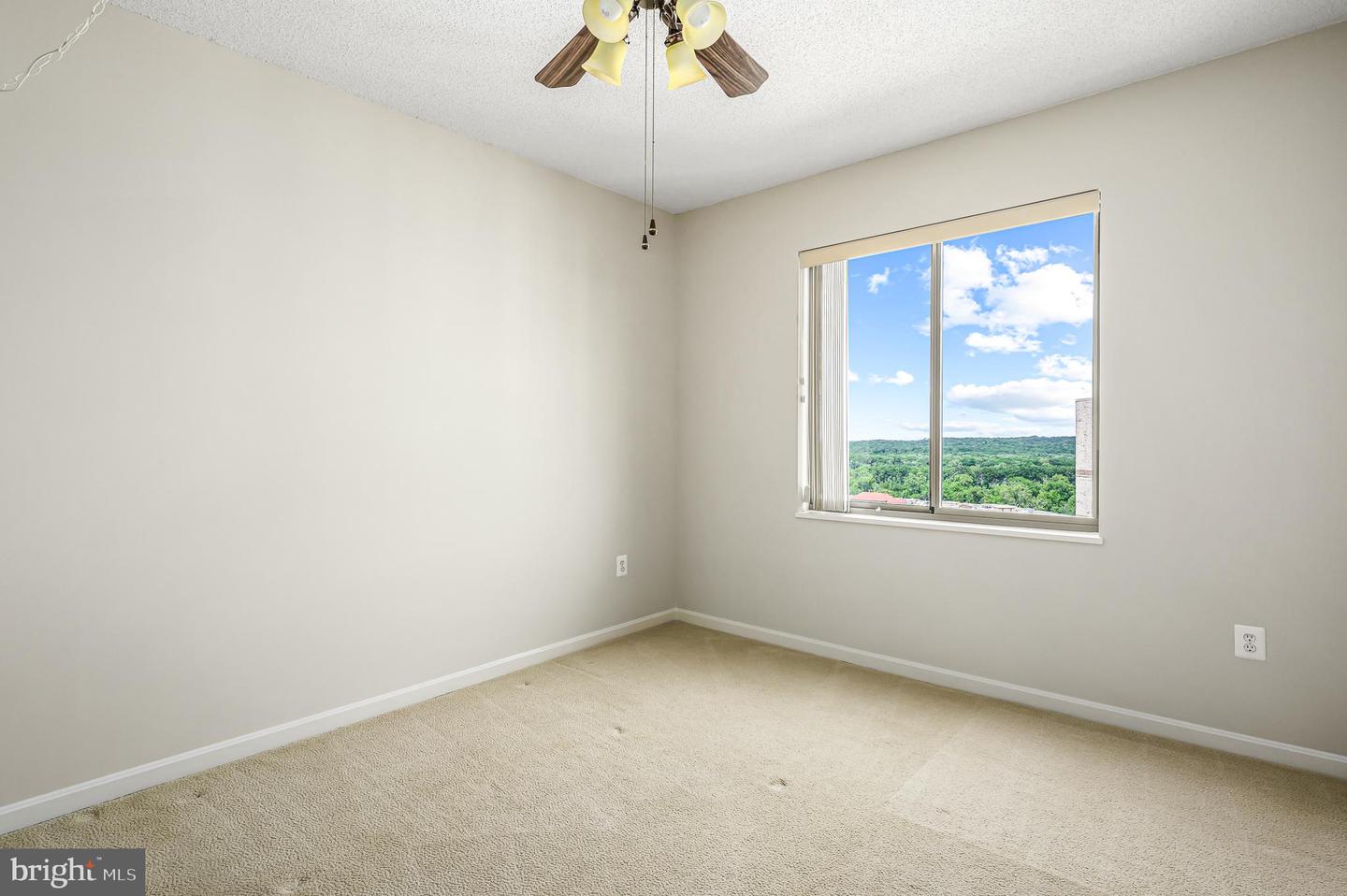 19375 CYPRESS RIDGE TER #906, LEESBURG, Virginia 20176, 2 Bedrooms Bedrooms, ,2 BathroomsBathrooms,Residential,For sale,19375 CYPRESS RIDGE TER #906,VALO2091756 MLS # VALO2091756