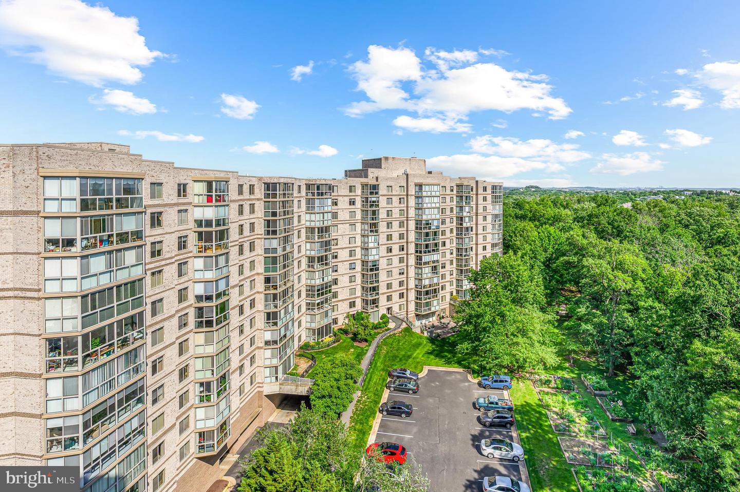 19375 CYPRESS RIDGE TER #906, LEESBURG, Virginia 20176, 2 Bedrooms Bedrooms, ,2 BathroomsBathrooms,Residential,For sale,19375 CYPRESS RIDGE TER #906,VALO2091756 MLS # VALO2091756