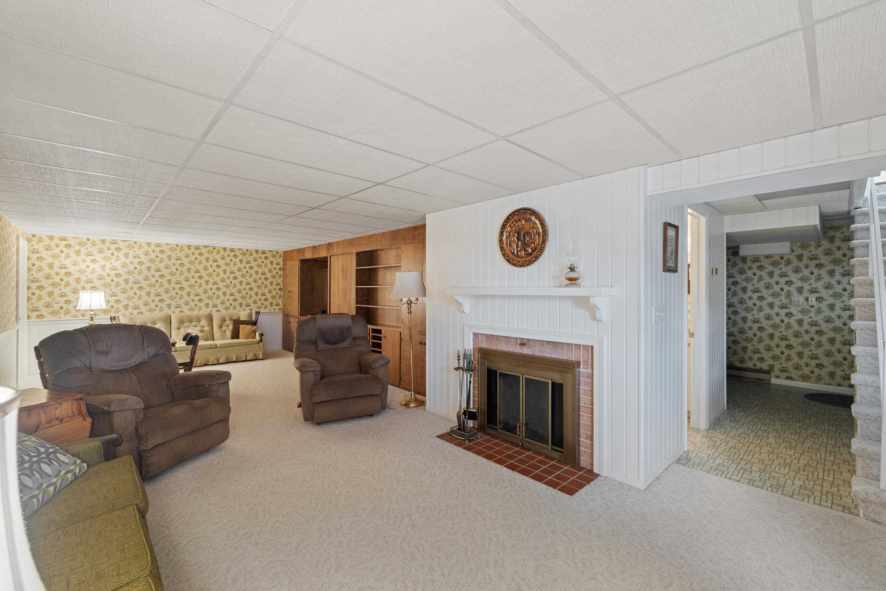 736 HILLVIEW DR, DAYTON, Virginia 22821, 3 Bedrooms Bedrooms, ,2 BathroomsBathrooms,Residential,736 HILLVIEW DR,664772 MLS # 664772