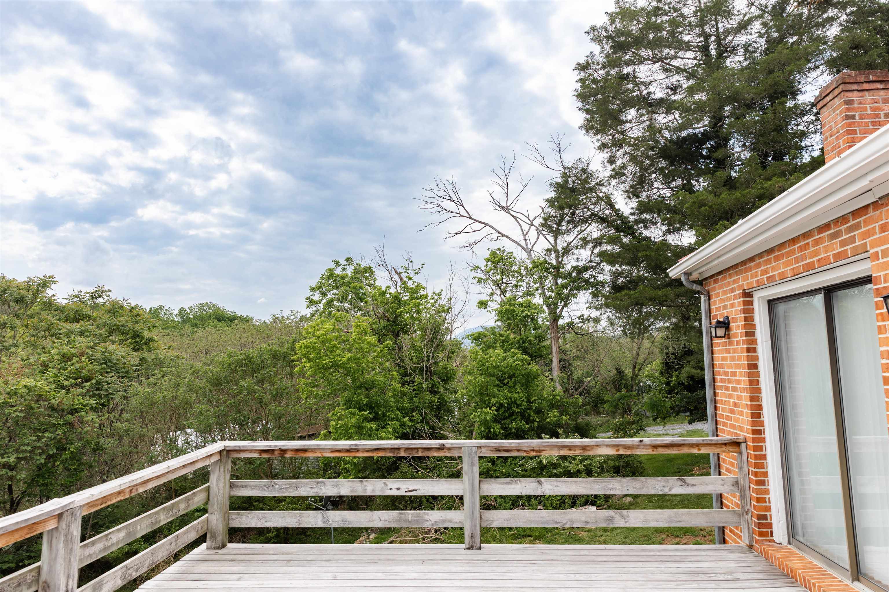 708 MCCORKLE DR, LEXINGTON, Virginia 24450, 2 Bedrooms Bedrooms, ,1 BathroomBathrooms,Residential,708 MCCORKLE DR,664773 MLS # 664773
