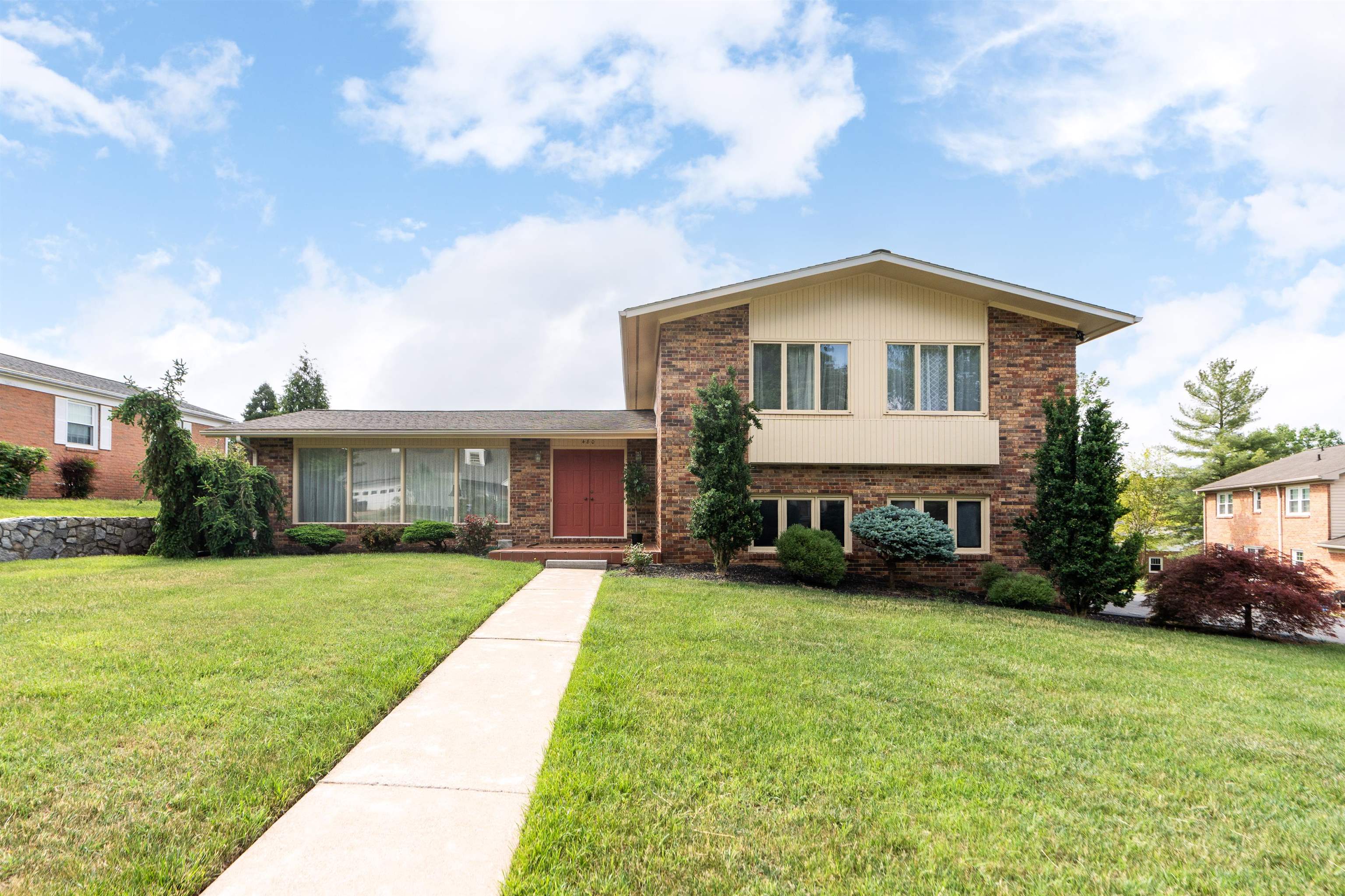 480 PRESTON DR, HARRISONBURG, Virginia 22801, 4 Bedrooms Bedrooms, ,2 BathroomsBathrooms,Residential,480 PRESTON DR,664774 MLS # 664774