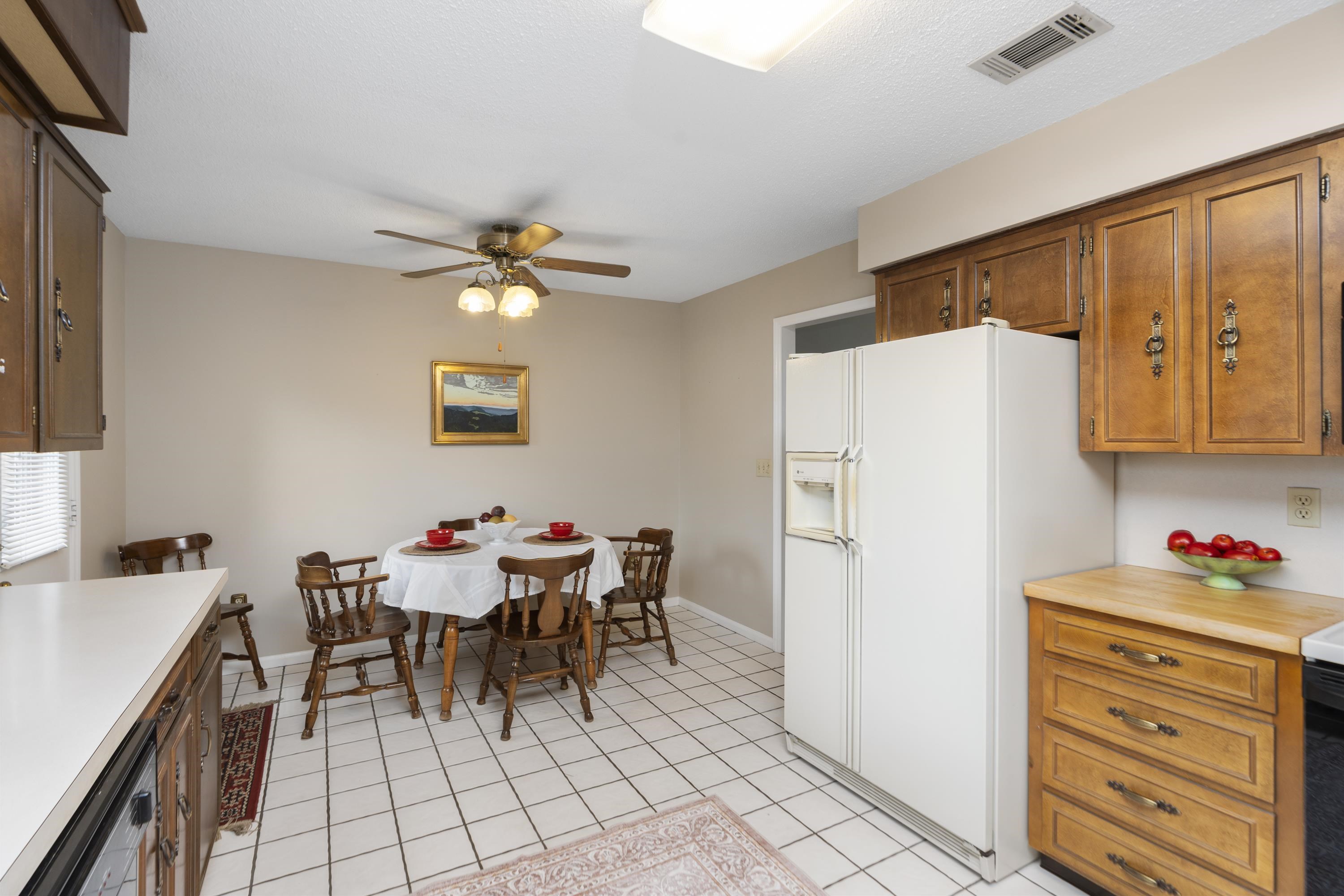 480 PRESTON DR, HARRISONBURG, Virginia 22801, 4 Bedrooms Bedrooms, ,2 BathroomsBathrooms,Residential,480 PRESTON DR,664774 MLS # 664774