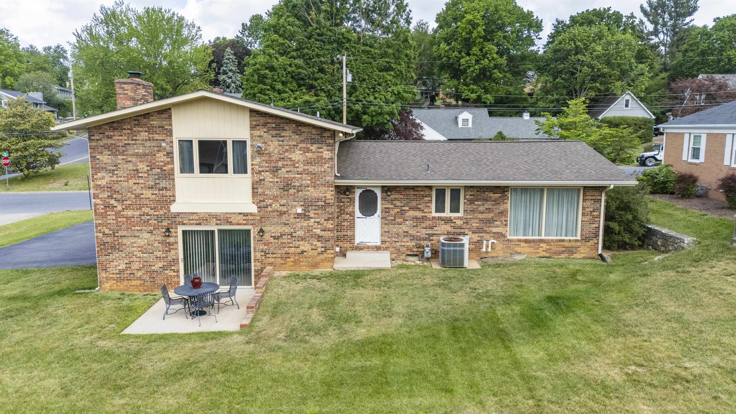 480 PRESTON DR, HARRISONBURG, Virginia 22801, 4 Bedrooms Bedrooms, ,2 BathroomsBathrooms,Residential,480 PRESTON DR,664774 MLS # 664774