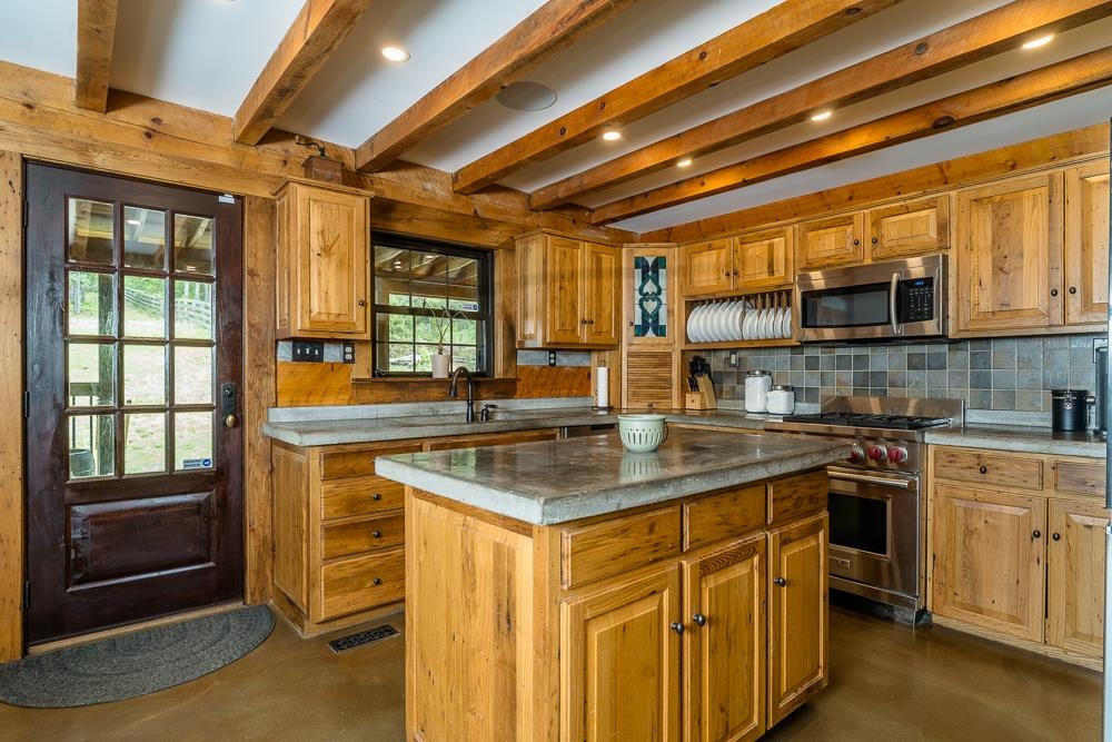 2461 RESORT DR, MCGAHEYSVILLE, Virginia 22840, 4 Bedrooms Bedrooms, ,2 BathroomsBathrooms,Residential,2461 RESORT DR,664775 MLS # 664775