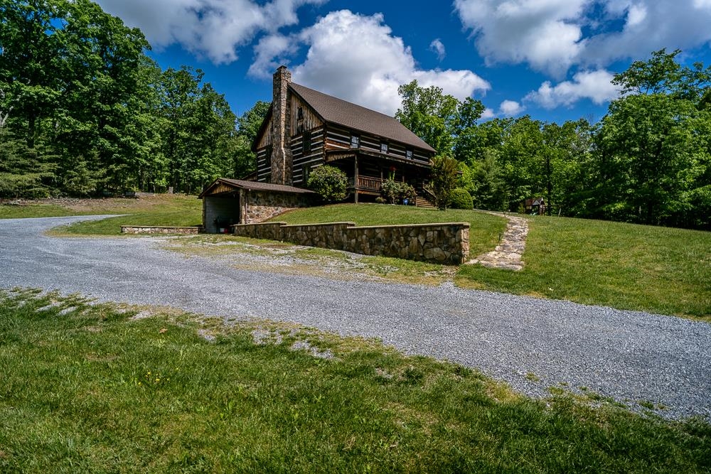 2461 RESORT DR, MCGAHEYSVILLE, Virginia 22840, 4 Bedrooms Bedrooms, ,2 BathroomsBathrooms,Residential,2461 RESORT DR,664775 MLS # 664775