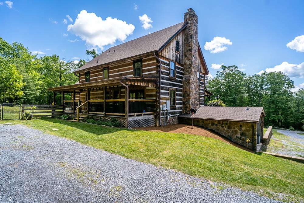 2461 RESORT DR, MCGAHEYSVILLE, Virginia 22840, 4 Bedrooms Bedrooms, ,2 BathroomsBathrooms,Residential,2461 RESORT DR,664775 MLS # 664775