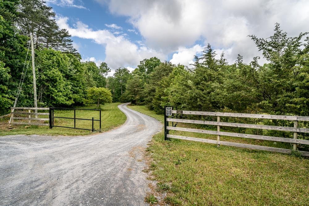 2461 RESORT DR, MCGAHEYSVILLE, Virginia 22840, 4 Bedrooms Bedrooms, ,2 BathroomsBathrooms,Residential,2461 RESORT DR,664775 MLS # 664775
